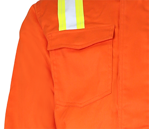 Especially ergonomic cut with few seams