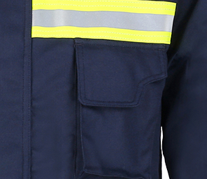 Especially ergonomic cut with few seams