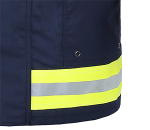 Especially ergonomic cut with few seams