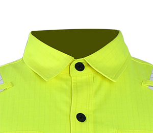 Especially ergonomic cut with few seams