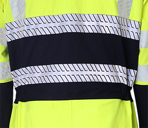 Especially ergonomic cut with few seams