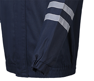 Especially ergonomic cut with few seams