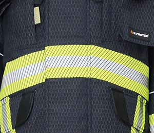 Especially ergonomic cut with few seams