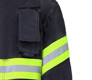 Especially ergonomic cut with few seams