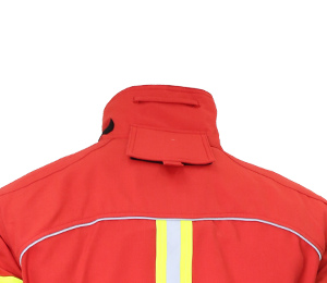 Especially ergonomic cut with few seams