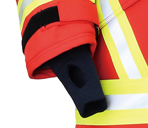 Especially ergonomic cut with few seams