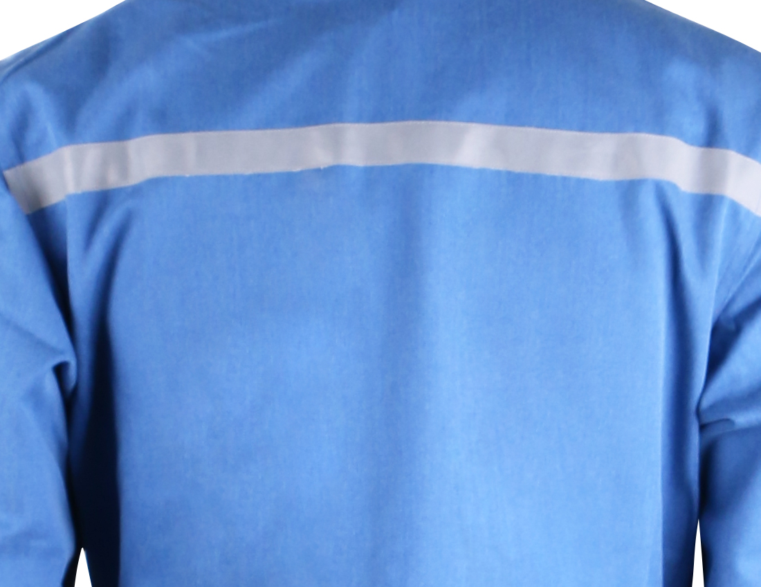 Especially ergonomic cut with few seams